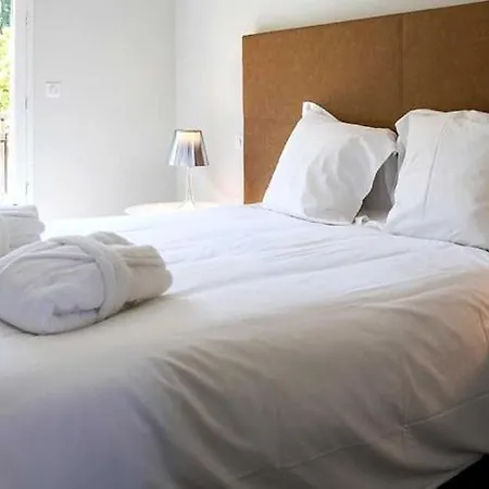L'ile-rousse Sleeps 4 Pool Air Con T805882 *